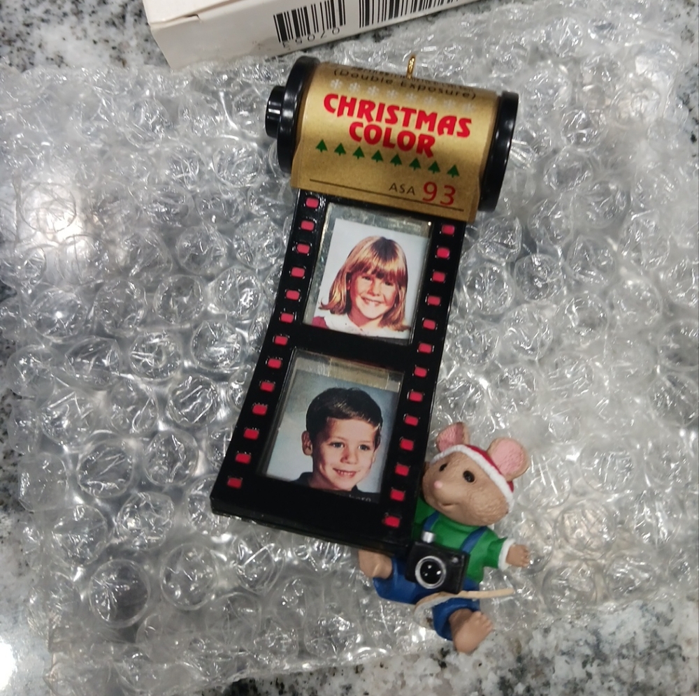 Vintage Hallmark Keepsake Ornament "Smile! It's Christmas" 1993
